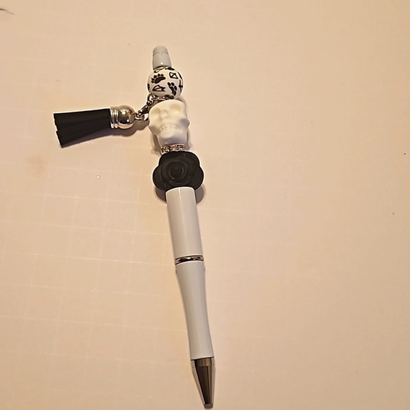 Hand Crafted beaded pens Set of 3 holiday motif handmade halloween fall floral - Picture 8 of 17